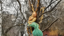 У Маріуполі занепав парк Лукомор&rsquo;я після руйнувань під час бойових дій