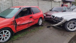 Чотири розбиті автомобілі: водій BMW не врахував швидкість і спровокував ДТП у Краматорську