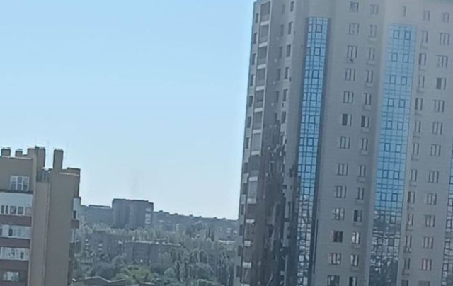 Потужні вибухи у центрі Донецька: пошкоджені ЖК "Бульвар Сіті" та ТЦ "Галактика" Потужні вибухи у центрі Донецька: пошкоджені ЖК "Бульвар Сіті" та ТЦ "Галактика"