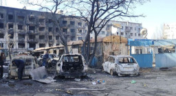 Постраждалим від обстрілу у Добропіллі сьогодні видаватимуть будівельні набори