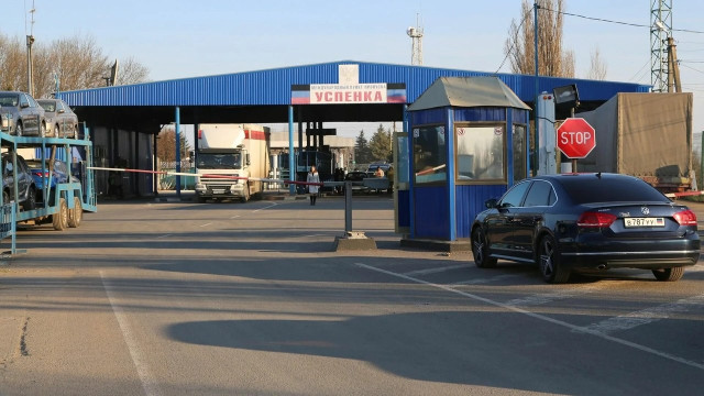 На окупованому Донбасі тимчасово зупиняли КПП "Успенка" через загрозу дронів