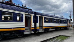 Рух поїзда до Краматорська призупинено через ворожі атаки на залізницю