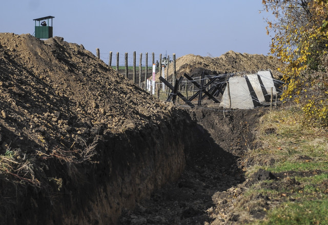 Росіяни посилюють оборону на Луганщині Росіяни посилюють оборону на Луганщині