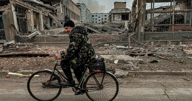 Скільки людей залишається в найгарячіших точках Донеччини