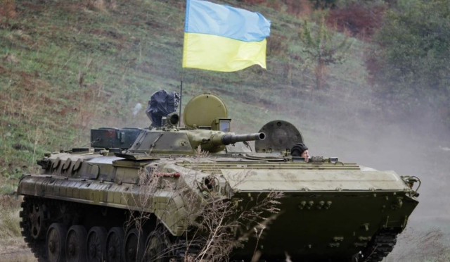 На Донеччині п'яний боєць ЗСУ відкрив вогонь з БМП по житловим будинкам На Донеччині п'яний боєць ЗСУ відкрив вогонь з БМП по житловим будинкам