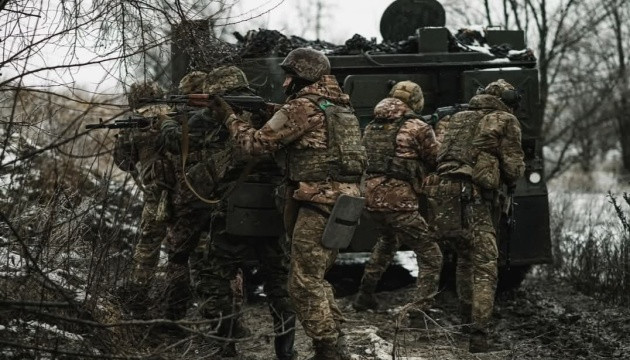На Донеччині ворог посилює тиск на східному березі Жеребця та активізує атаки на західному