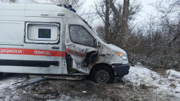 У Сватовому заявили про удар дрона по автомобілю швидкої допомоги
