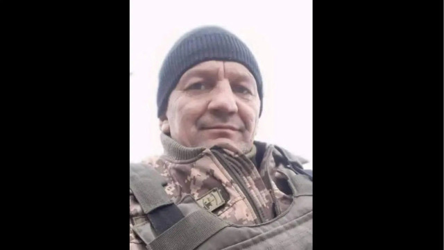 Сержанта з Білокуракиного посмертно нагородили орденом "За мужність" Сержанта з Білокуракиного посмертно нагородили орденом "За мужність"