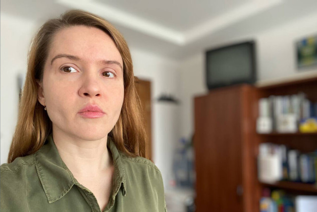 Нардеп Безуглая критикує главкома ЗСУ Сирського за висловлювання про мобілізацію Нардеп Безуглая критикує главкома ЗСУ Сирського за висловлювання про мобілізацію