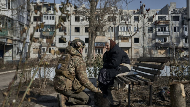Російські загарбники завдали авіаудару по Слов'янську: пошкоджено десятки будинків