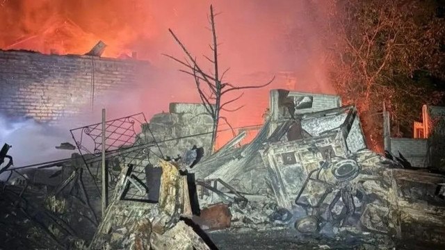 Авіаудар по Слов'янську: окупанти зруйнували магазини, СТО та господарські будівлі