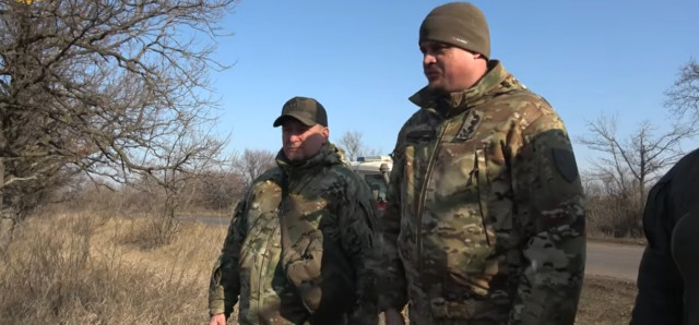 Комунальники Лисичанської громади продовжують зводити оборонні споруди на Донеччині - Лисогор