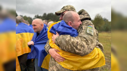 Україна повернула з полону захисників Маріуполя та працівника Донецької залізниці