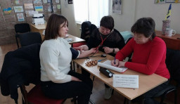 У Харкові організовано видачу продуктових наборів для ВПО з Луганщини