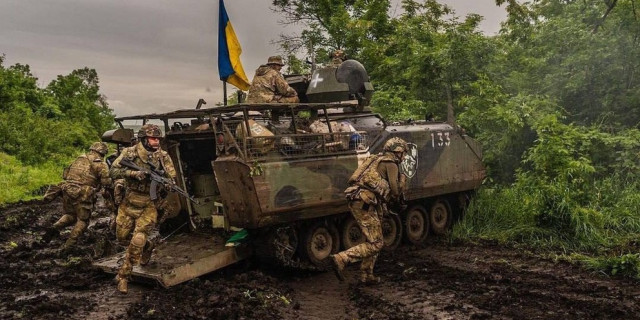 Реакція військових на можливий вихід українських сил з Вугледара: що кажуть бійці