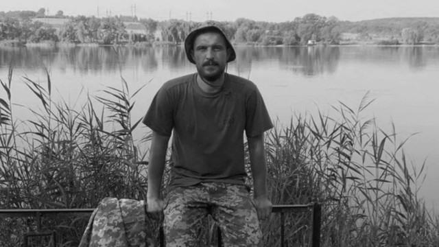 Загинув колишній гравець збірної України Вадим Папірович, захищаючи країну на фронті