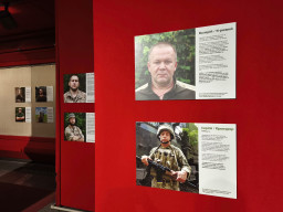 Донецький обласний музей презентував у Кам&rsquo;янському виставку &laquo;Обличчя спротиву&raquo;