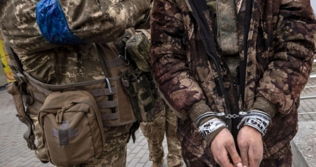 Бригада "Хижак" у Торецьку взяла в полон трьох російських військових