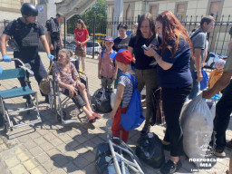 На Донеччині триває безкоштовна евакуація населення: куди виїжджають люди