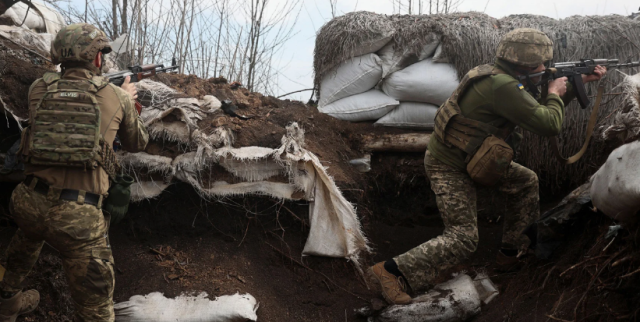 Перетворилося на сіру зону: в Іванівському йдуть важкі бої