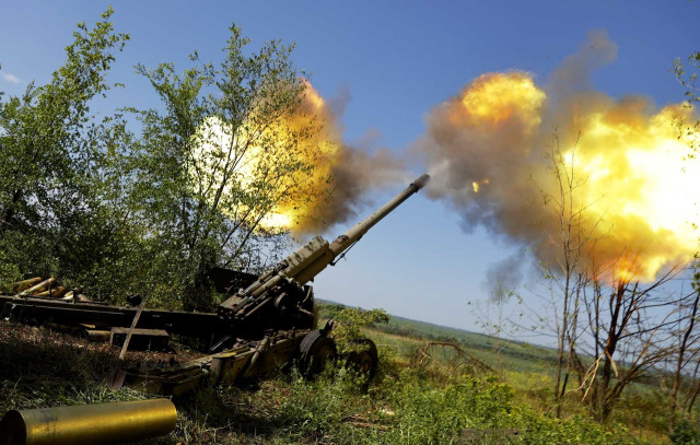 Важкі бої біля Андріївки: артилерія окупантів не вщухає