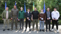 П'ять демобілізованих строковиків отримали знаки пошани «Захиснику Луганщини»