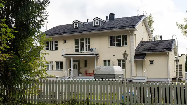 У Фінляндії погрожують дитбудинку з українськими дітьми через "занадто розкішне" житло У Фінляндії погрожують дитбудинку з українськими дітьми через "занадто розкішне" житло