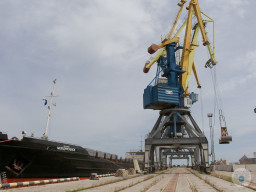 За три тижні з Маріуполя не вийшло жодного судна
