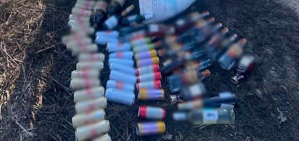 На Донеччині затримали автівки з забороненими напоями
