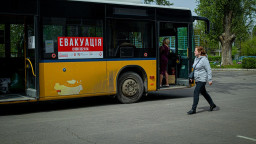 Евакуація з Донецької області: у безпечні регіони вивезли понад 60 осіб