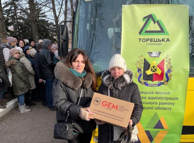 Торецька громада отримала підтримку: видано чергову партію продуктових наборів Торецька громада отримала підтримку: видано чергову партію продуктових наборів