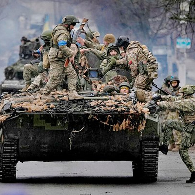 Росія стягує війська, але в цьому немає сенсу - Череватий Росія стягує війська, але в цьому немає сенсу - Череватий