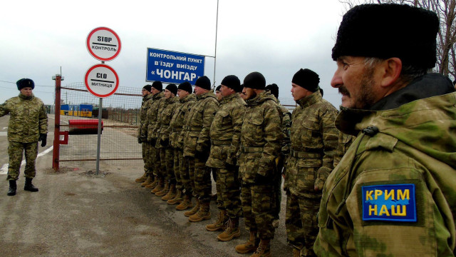 Окупанти створюють резерви продовольства та води у тимчасово окупованому Криму