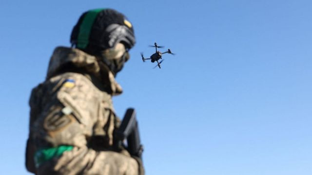 Прикордонники вдарили по окупантах дронами з підвісом: деталi Прикордонники вдарили по окупантах дронами з підвісом: деталi