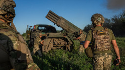 Україна вимушена відмовитися від контрнаступу через затримку поставок озброєння - NYT