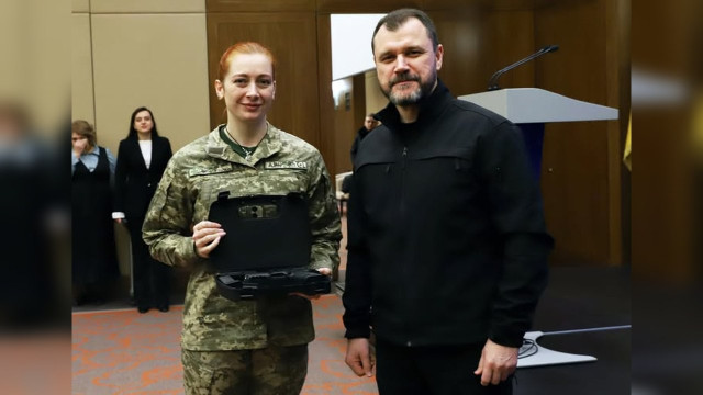 Медикиня Луганського загону отримала відзнаку МВС