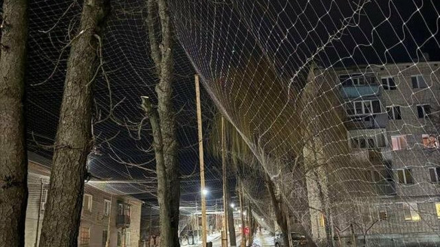 У Слов&rsquo;янську стартували роботи з облаштування антидронових сіток на міських дорогах