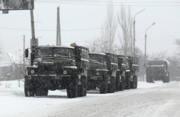 В окупованому Маріуполі рашисти активно перекидають військову техніку