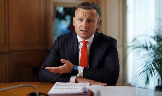 Для України стає все складніше отримати підтримку від Заходу -  міністр фінансів країни.