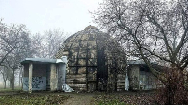 Відомий Донецький планетарій повільно руйнується: деталі