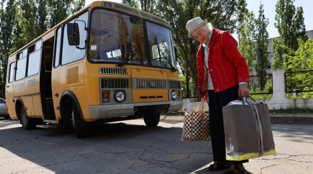 Евакуація зі звільнених сіл Донецької області все ще триває Евакуація зі звільнених сіл Донецької області все ще триває