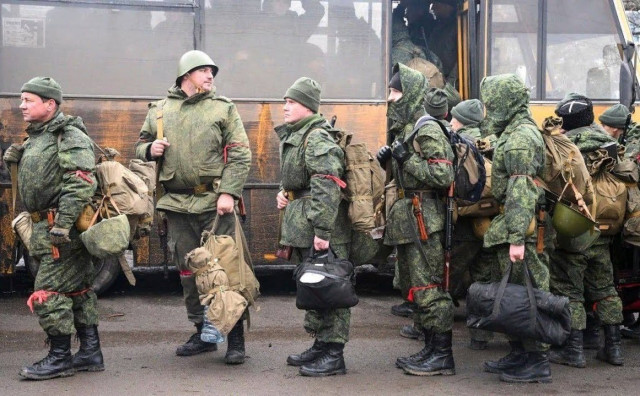 Окупанти вигадали новий спосіб поповнити резерви військ: деталі