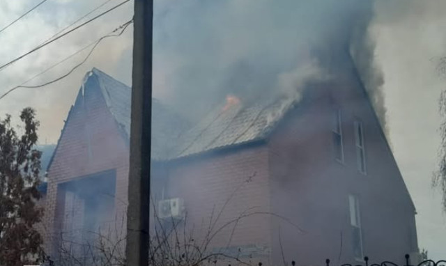 ДСНС ліквідувала наслідки ворожого удару по Костянтинівці: що відомо
