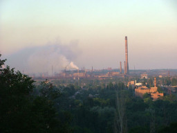 Окупанти в Маріуполі планують побудувати «з нуля» аналог меткомбінату ім. Ілліча