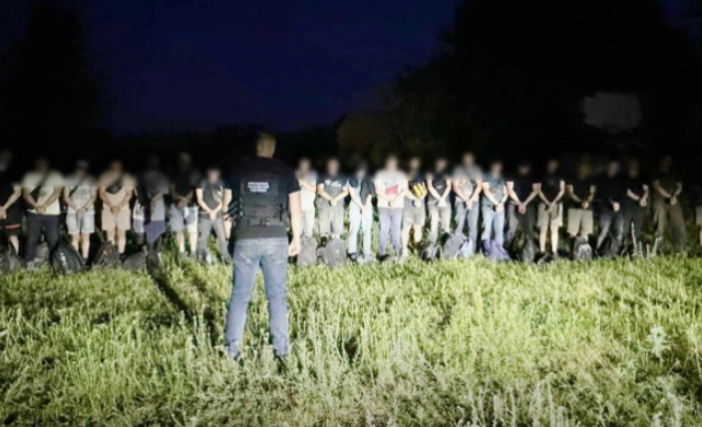 Прикордонники затримали 24 чоловіків: намагалися незаконно потрапити до Молдови