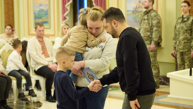Родини загиблих прикордонників з Луганщини отримали сертифікати на житло