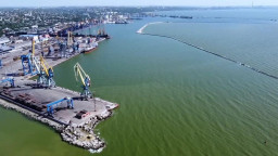 Росіяни готують Маріупольський порт для військових кораблів - Андрющенко