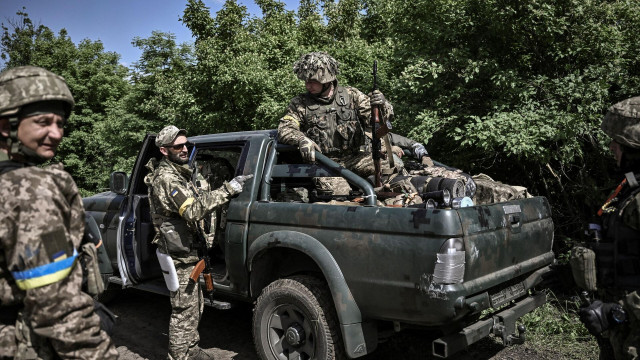 В районі залізної дроги на Бахмутському напрямку тривають жорсткі бої