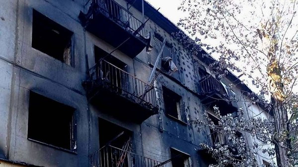 У Сіверськодонецьку будинки руйнуються після показових "ремонтів"