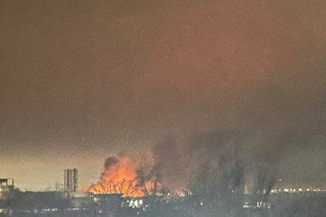 В окупованому Маріуполі «прильот», після якого почалася сильна пожежа